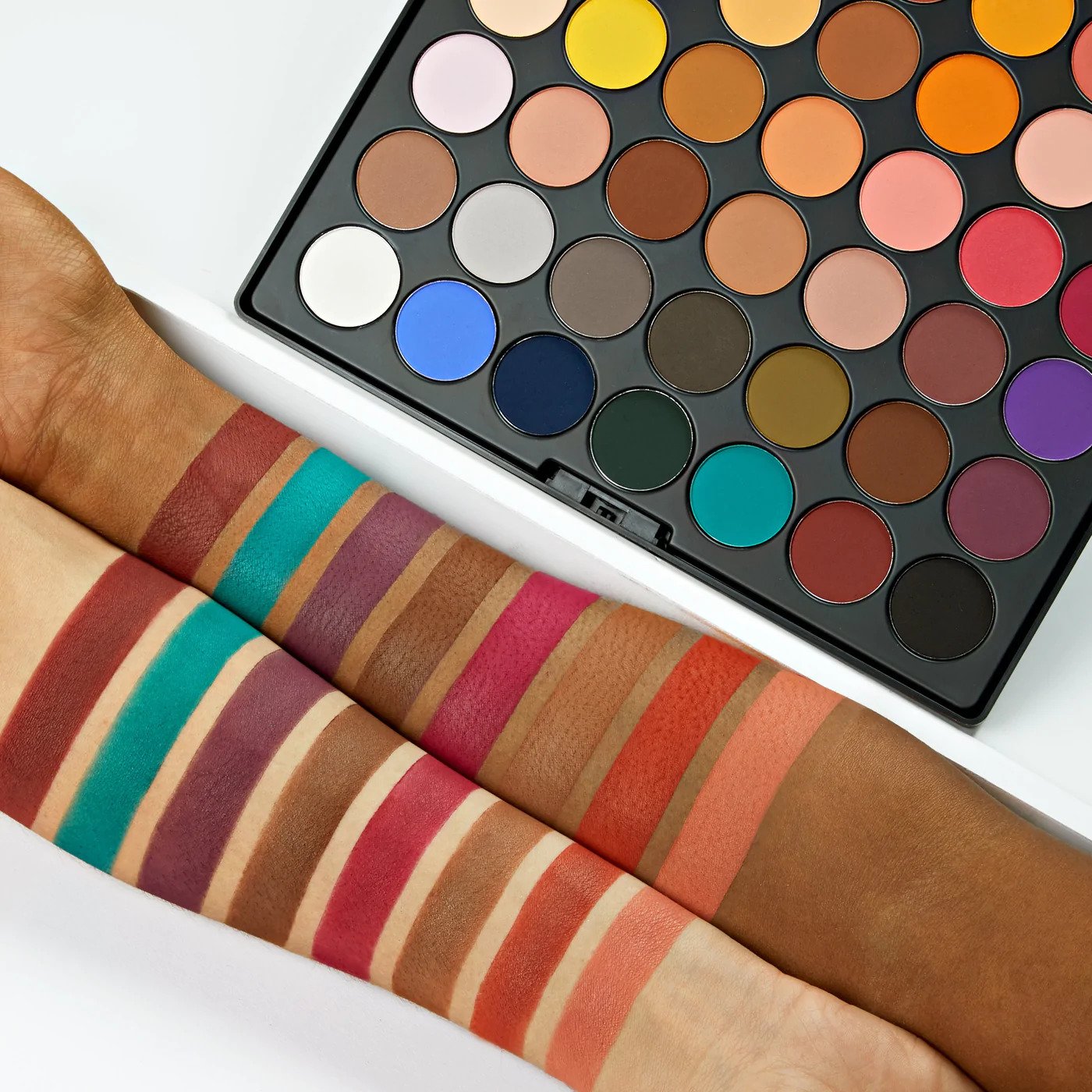 BH Cosmetics Ultimate Mattes 42 Colour Eyeshadow Palette